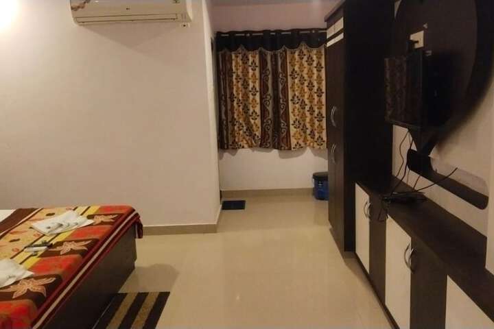 Room 17 of 26