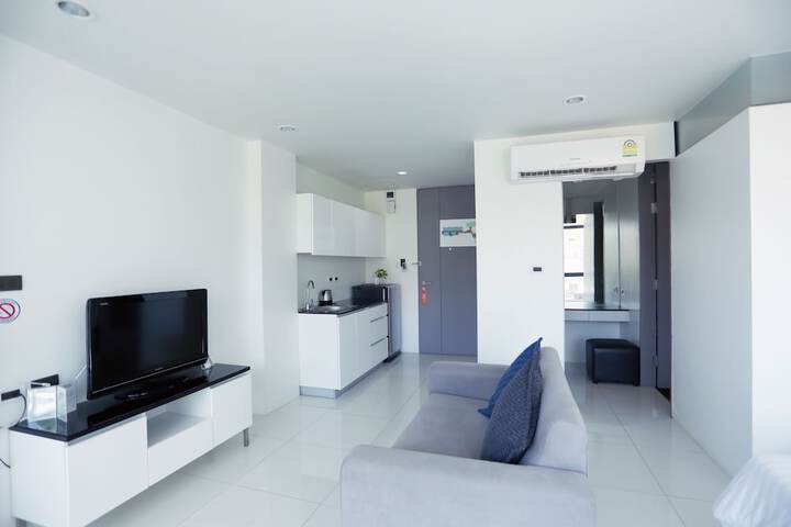 Room 17 of 29