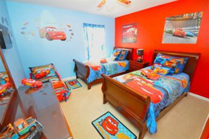 Room 11 of 86