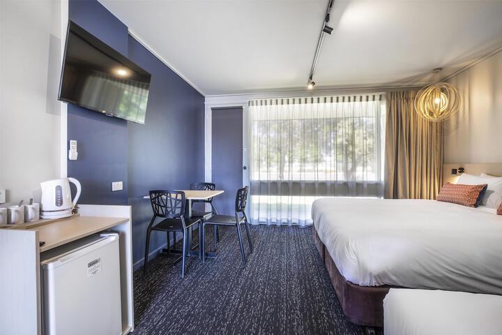 Room 6 of 47