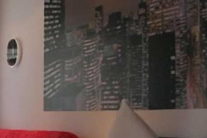 Room 6 of 37