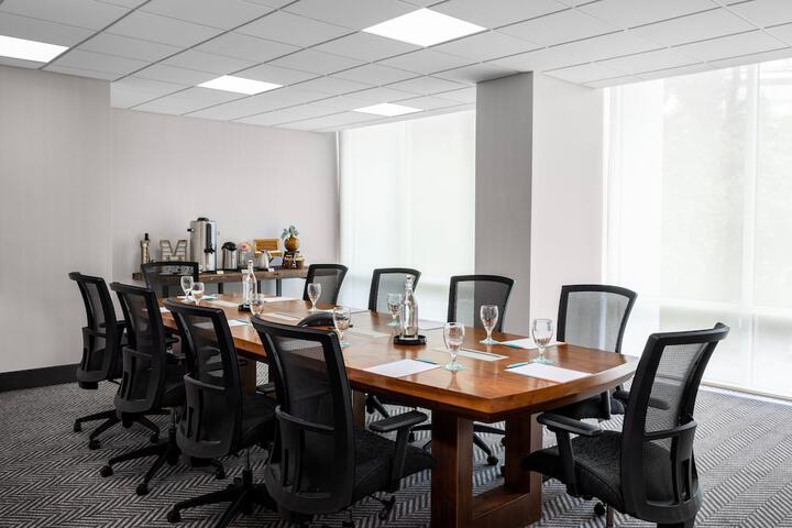 Meeting facility