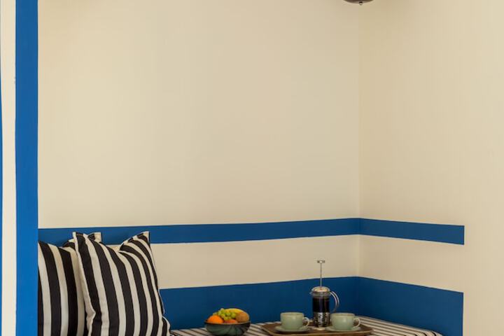 Room 17 of 42