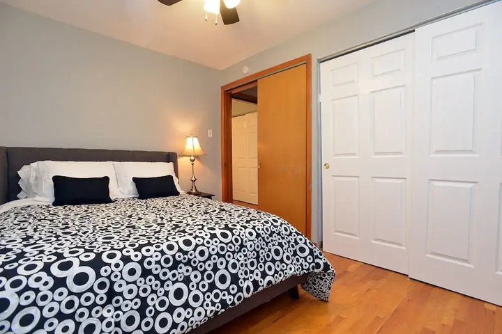 Room 2 of 18