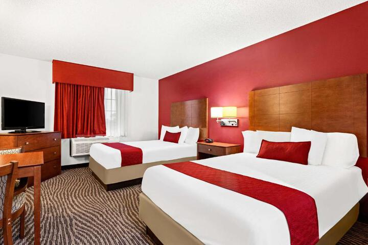 Double Accessible King Size Bed (6 of 6)