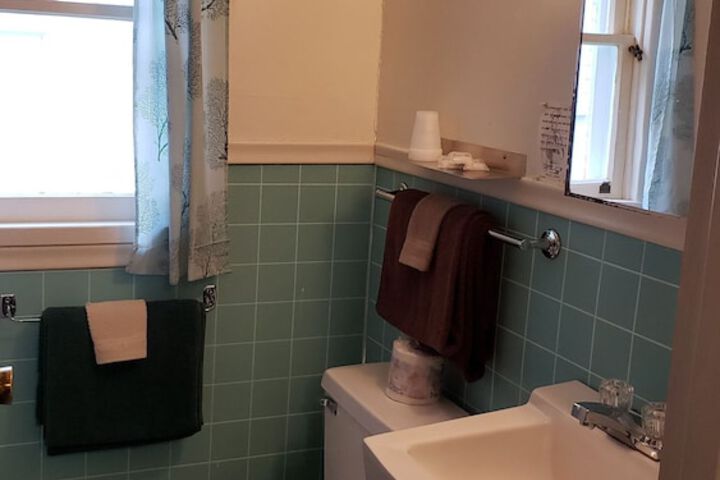 Room 156 of 215