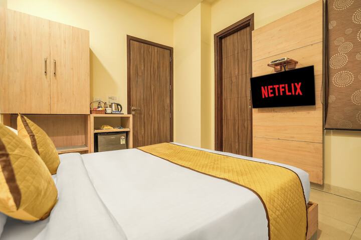 Room 34 of 80