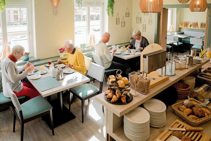 Breakfast/Coffee Service 50 of 64