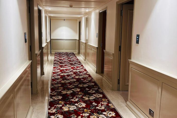 Hotel Entry