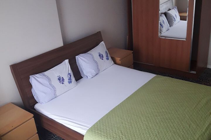 Room 8 of 26