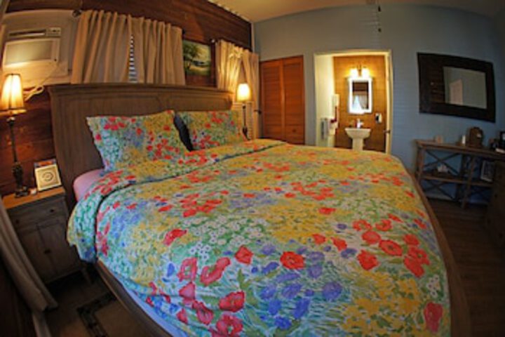 Room 22 of 192