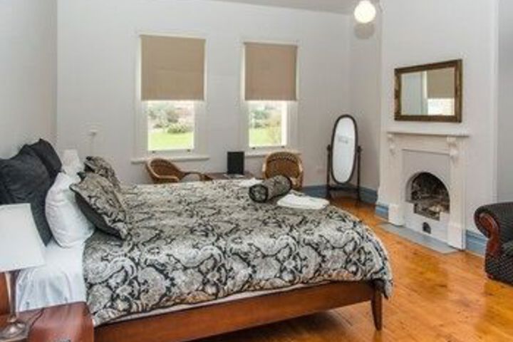 Room 16 of 26