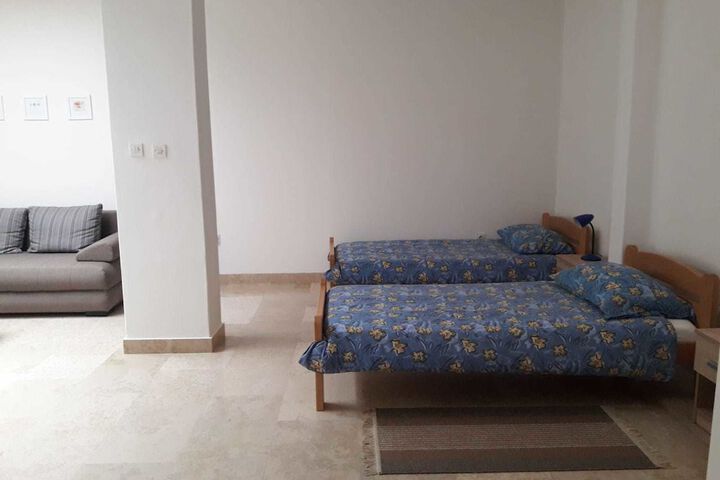Room 2 of 59