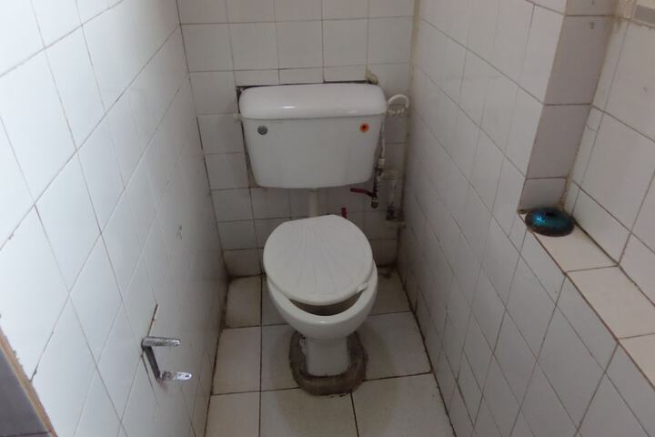 Room 9 of 9