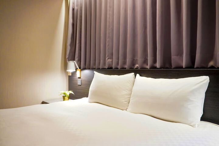 Room 42 of 88