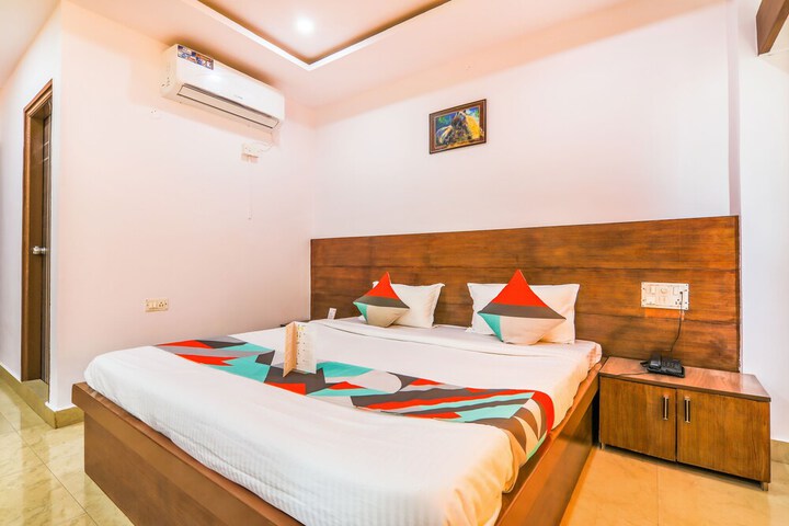 Room 14 of 22
