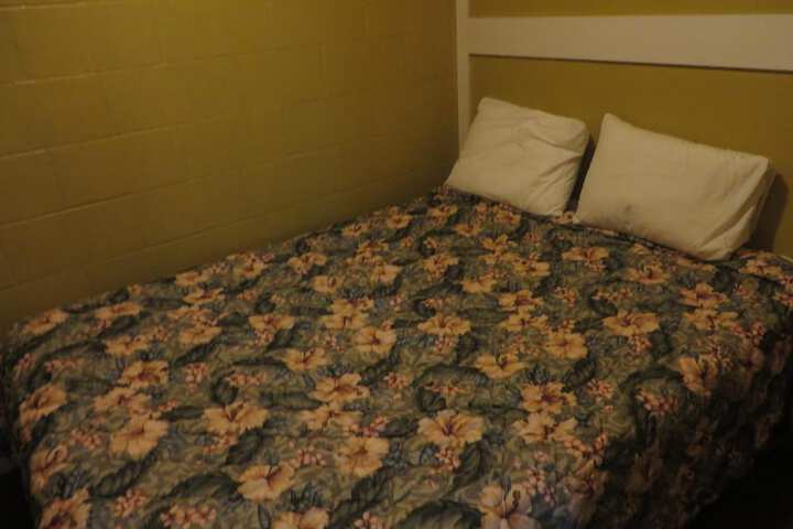 Room 28 of 58