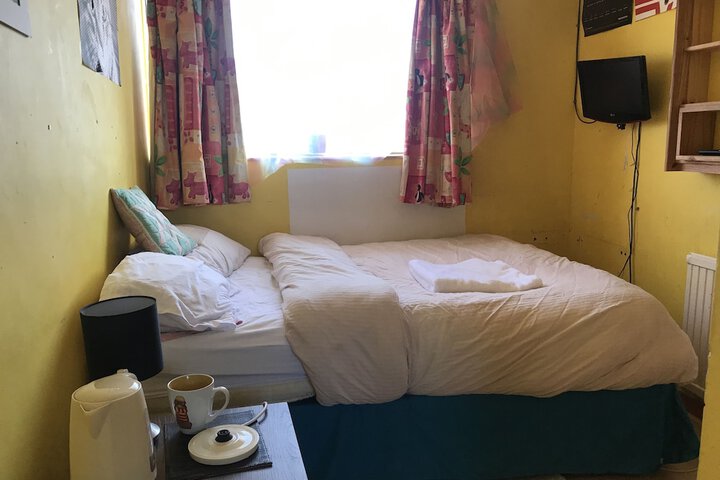Room 5 of 21