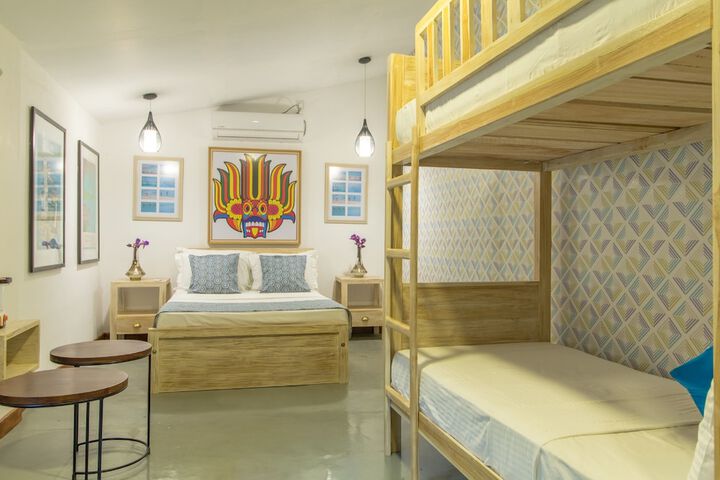 Room 10 of 25