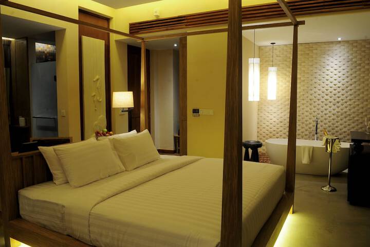 Room 6 of 75
