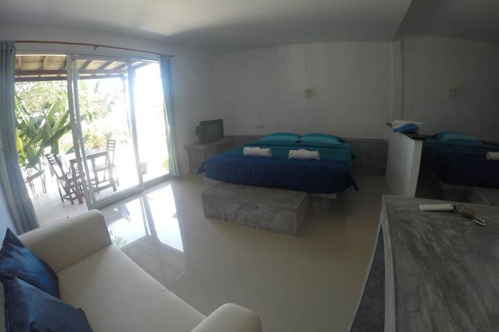Room 18 of 82