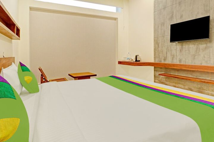 Room 20 of 29