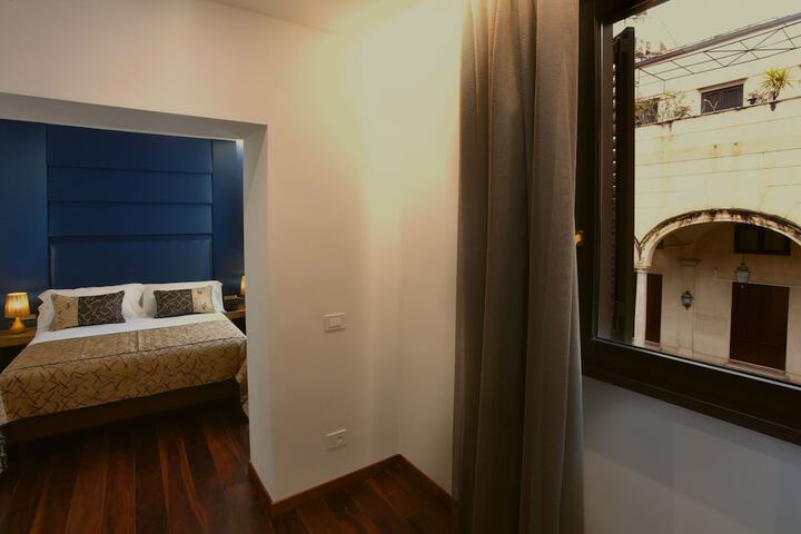Room 34 of 47