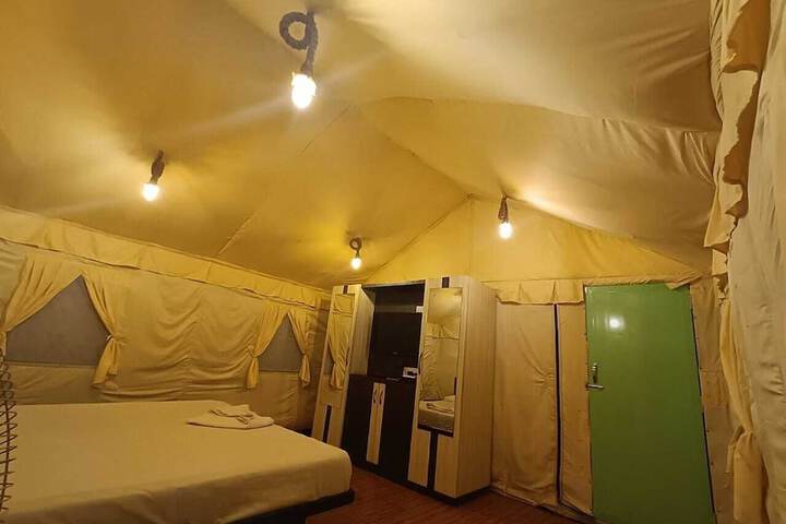 Room 20 of 125