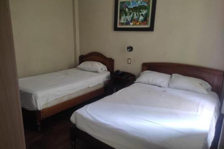 Room 7 of 16