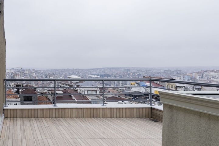 Terrace/Patio 71 of 72