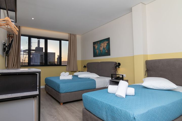 Room 10 of 48