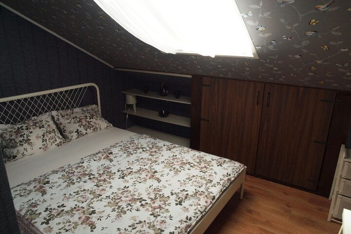 Room 7 of 69