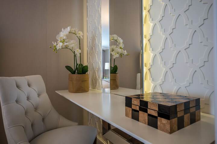 Room 12 of 49