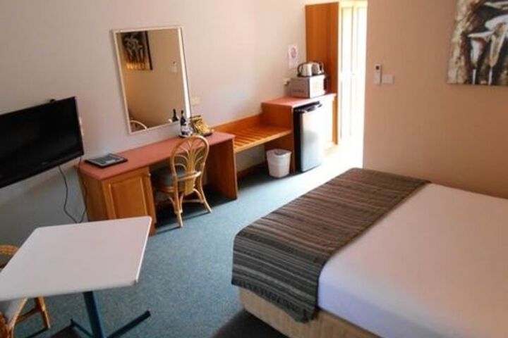 Room 6 of 29