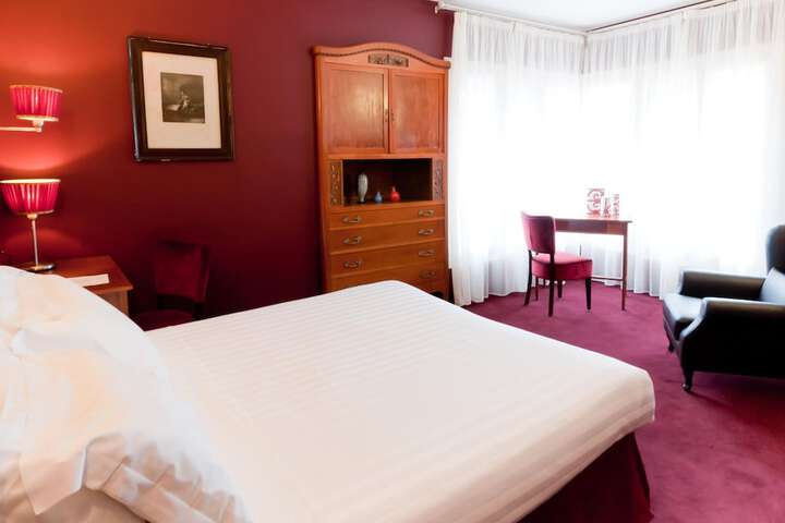 Room 12 of 50