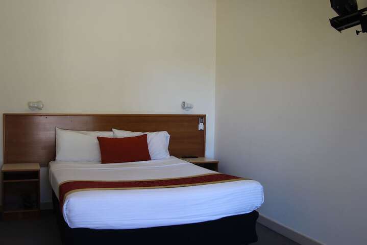 Room 21 of 49