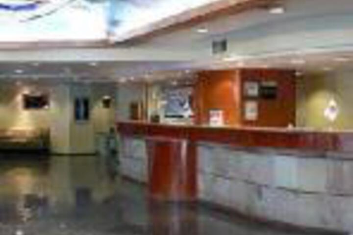 Hero Image 1 of 4