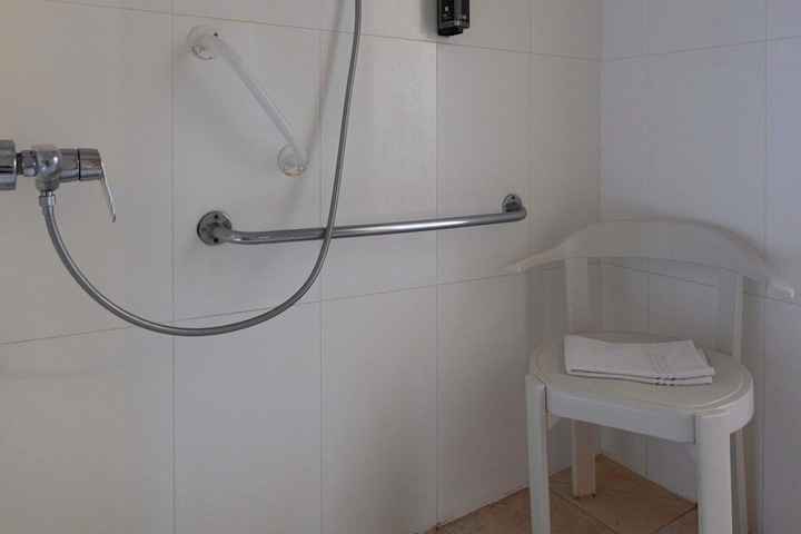 Room 16 of 59