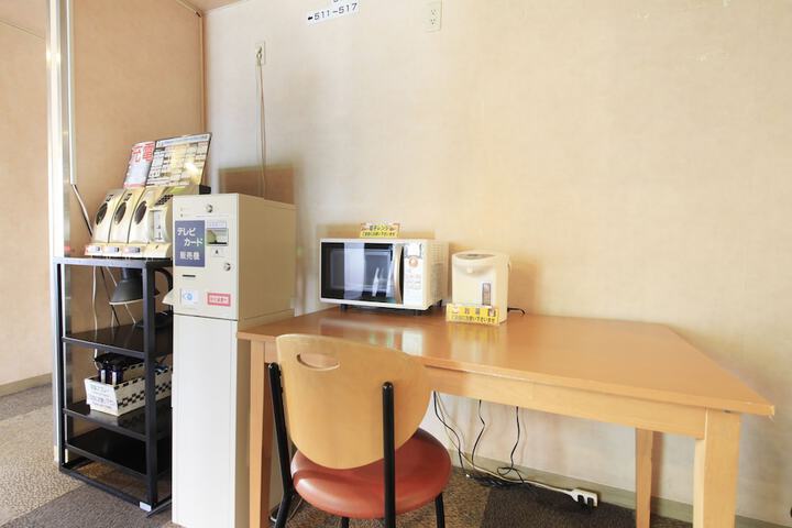 Business Center 63 of 68
