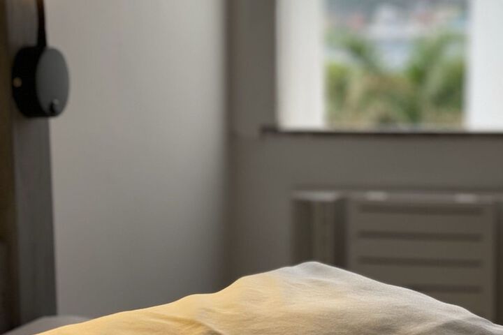 Room 15 of 147
