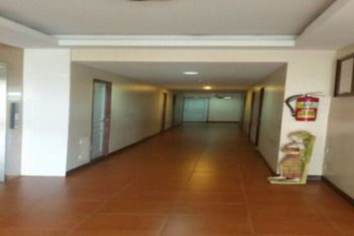 Ballroom/Hall 10 of 15
