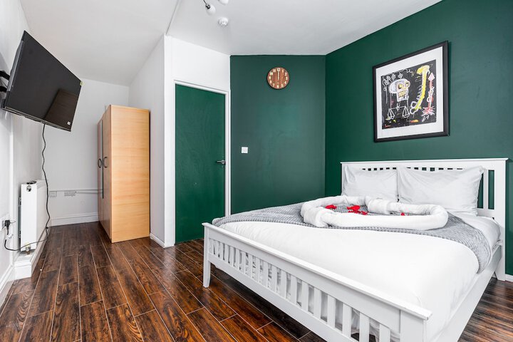 Room 8 of 58