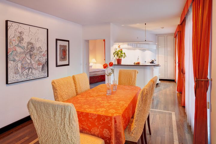 Room 20 of 54
