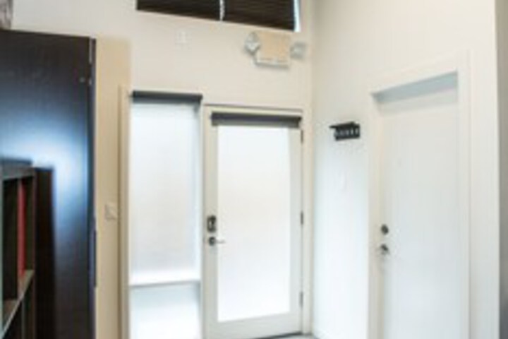 Room 16 of 27