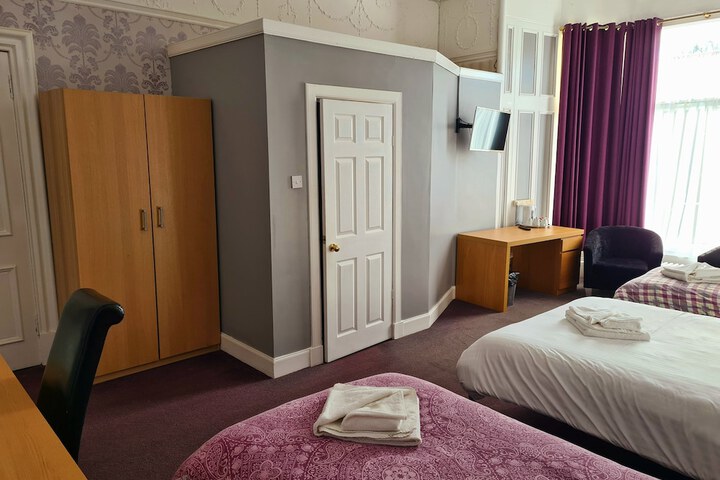 Room 34 of 88