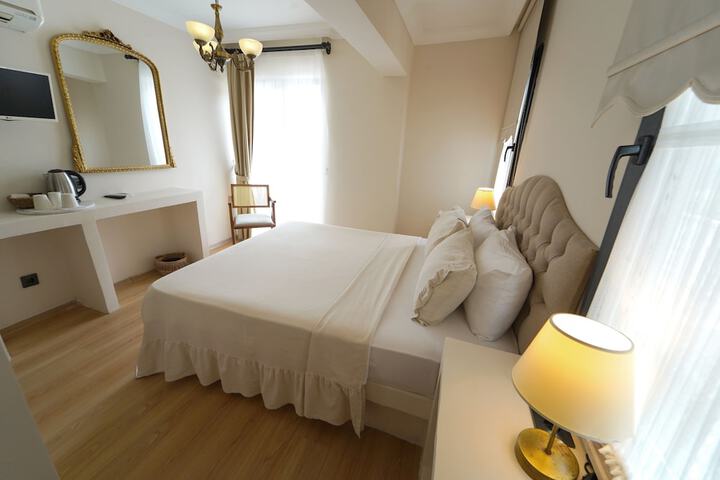 Room 6 of 59
