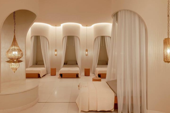 Spa 133 of 262