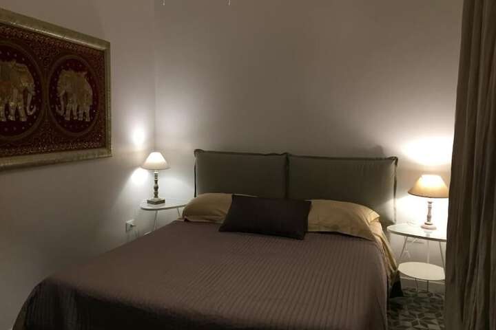 Room 6 of 6