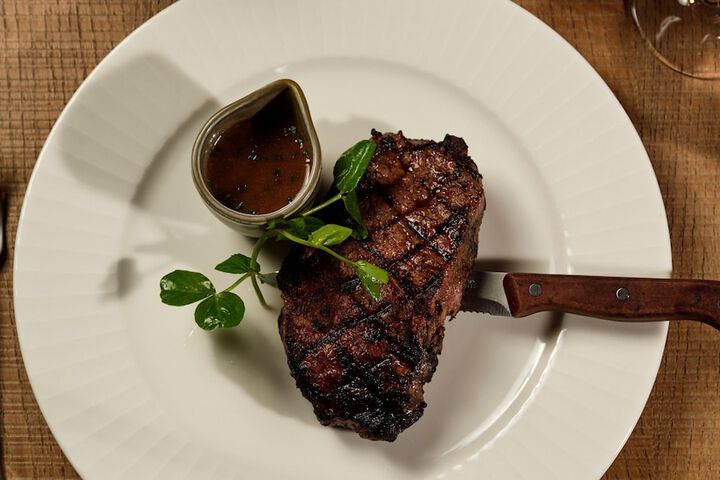 Dining 47 of 78