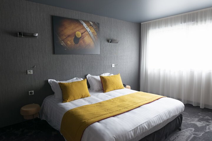 Room 6 of 64